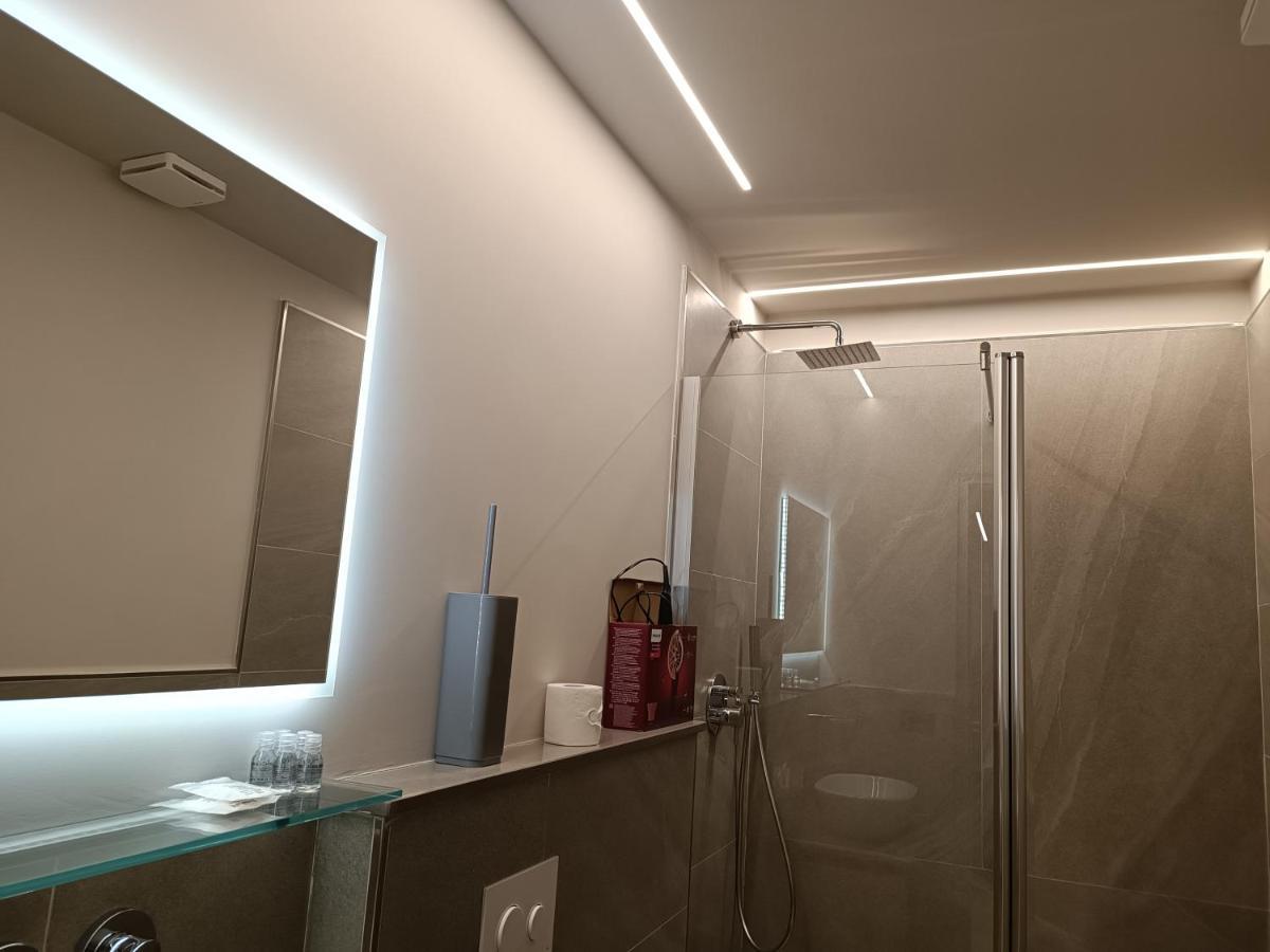 Il Giardino Di Elettra - Freeparking Aparthotel Генуа Екстериор снимка