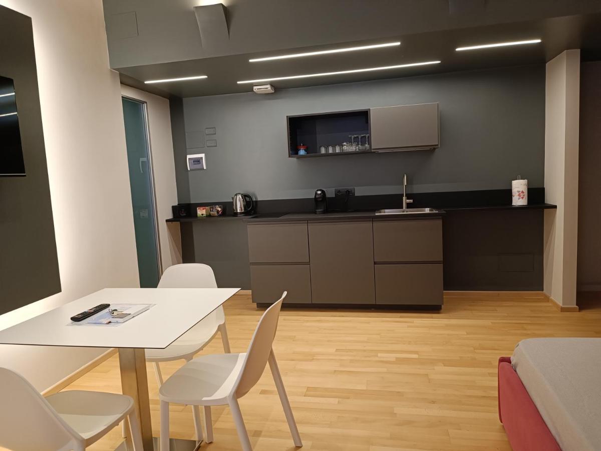Il Giardino Di Elettra - Freeparking Aparthotel Генуа Екстериор снимка
