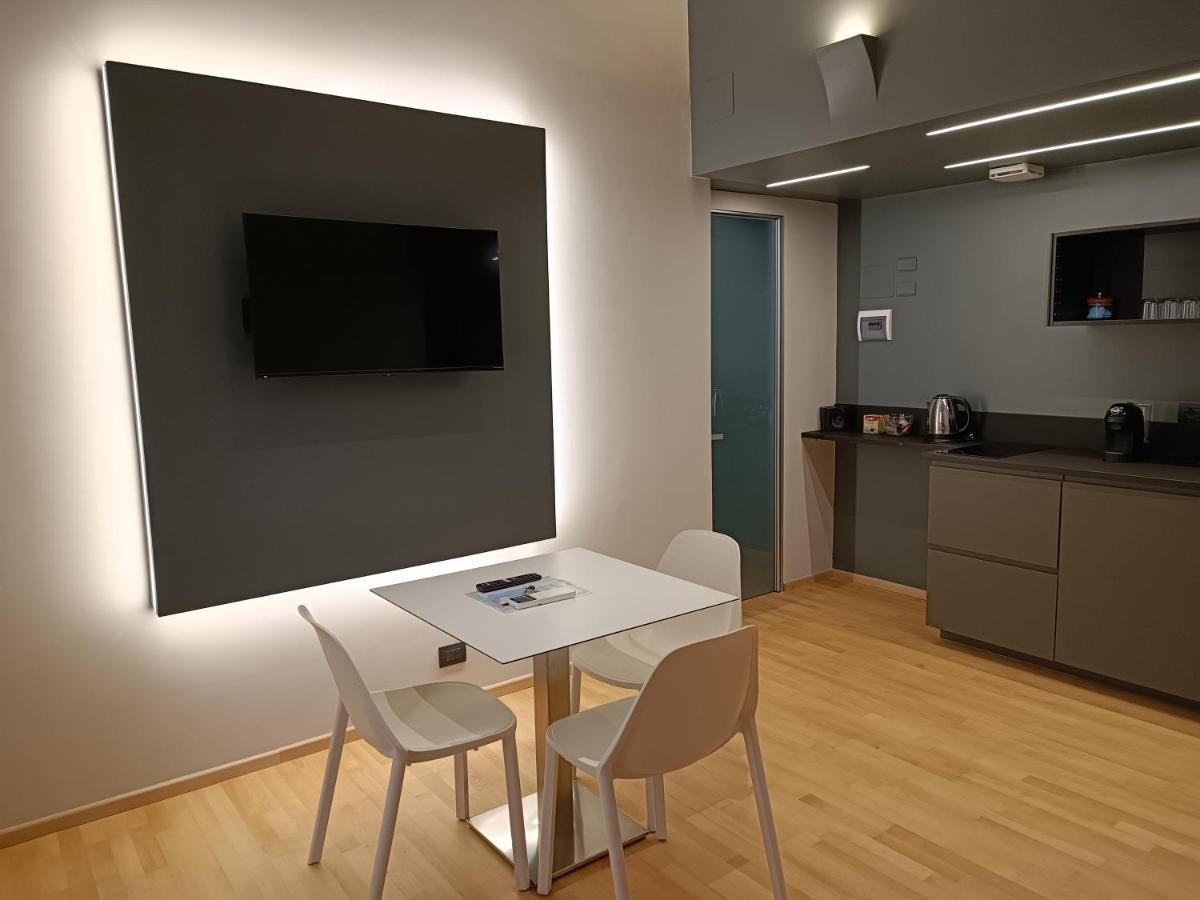 Il Giardino Di Elettra - Freeparking Aparthotel Генуа Екстериор снимка