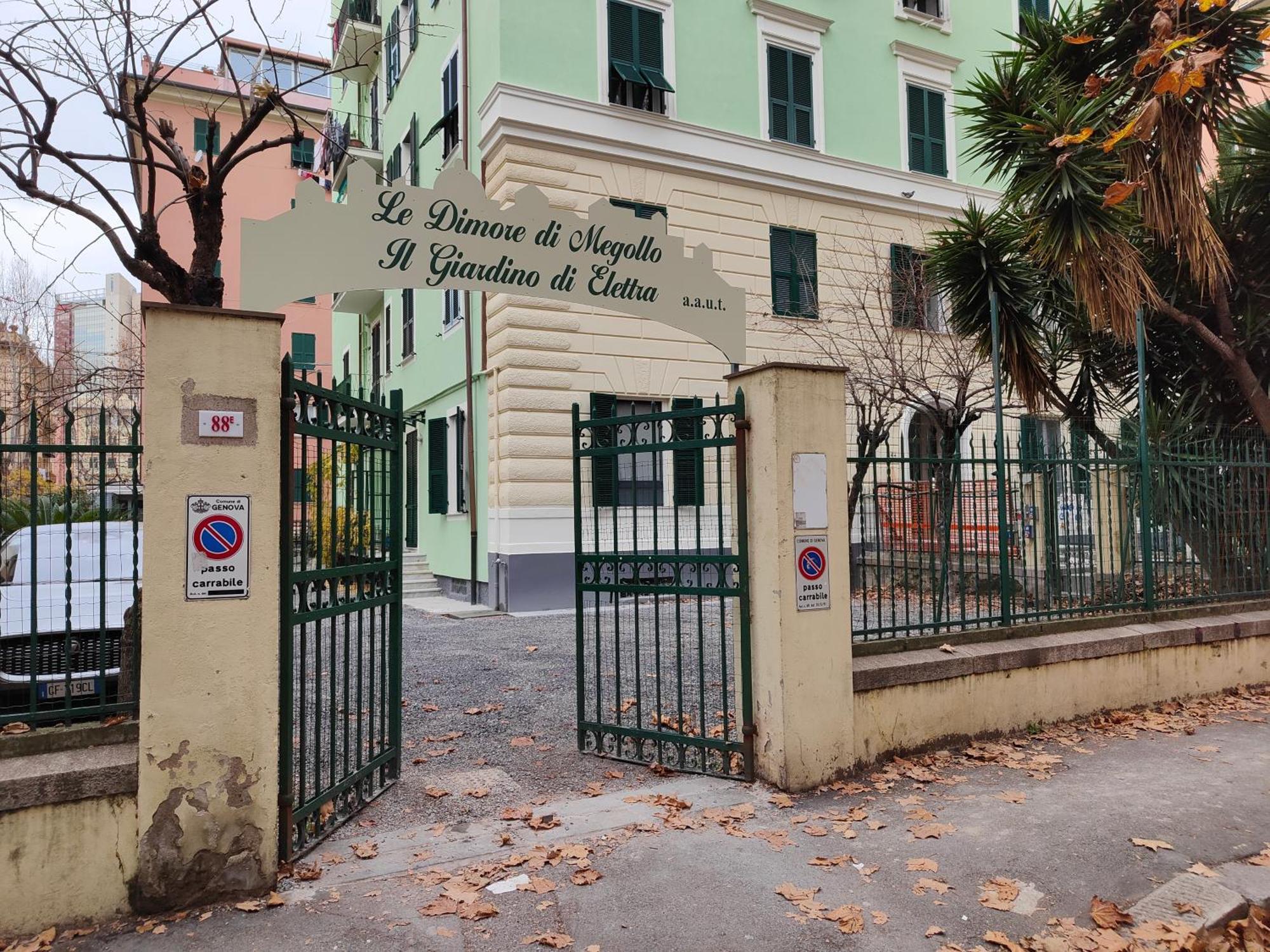Il Giardino Di Elettra - Freeparking Aparthotel Генуа Екстериор снимка